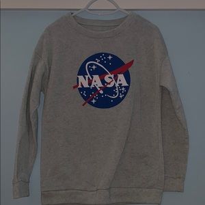 Sweatshirt